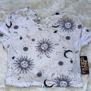 Planet crop shirt